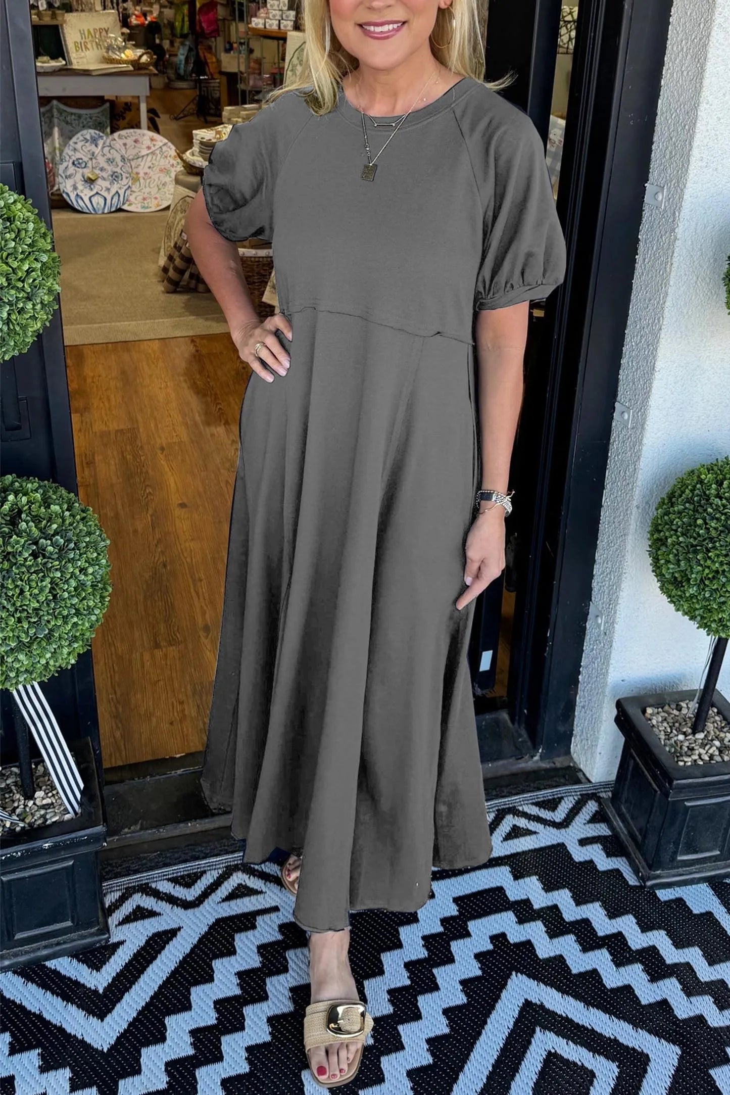 Holly | Chic Puff Sleeve Round Neck Maxi Dress
