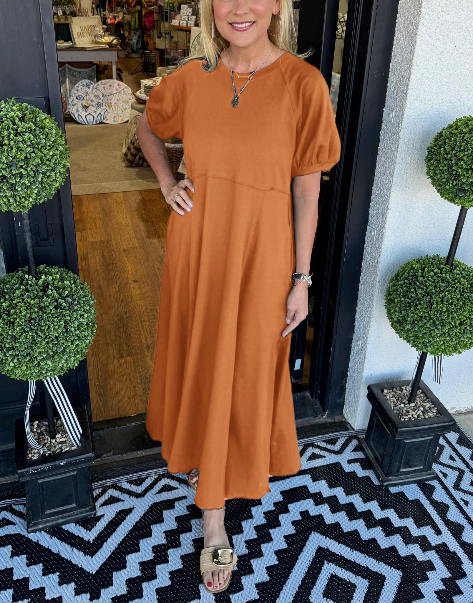 Holly | Chic Puff Sleeve Round Neck Maxi Dress