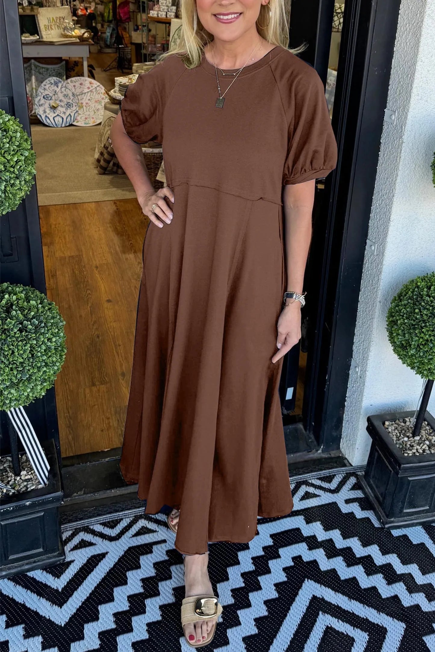 Holly | Chic Puff Sleeve Round Neck Maxi Dress