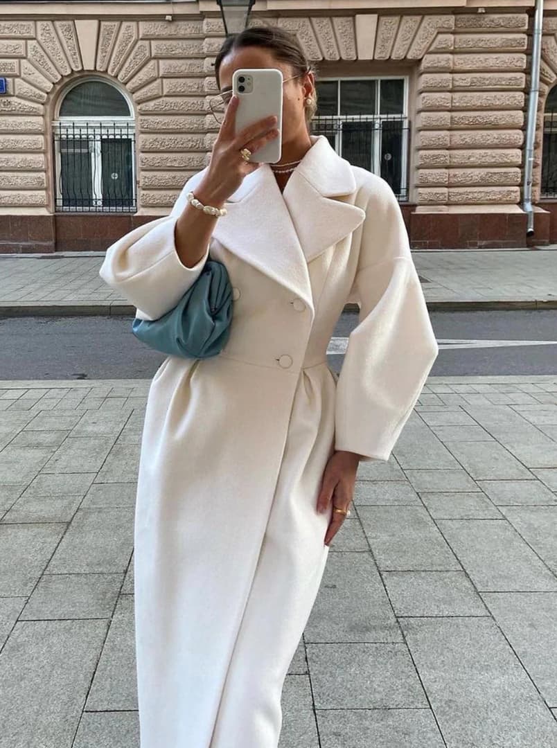 Elowen – Elegant Long Coat