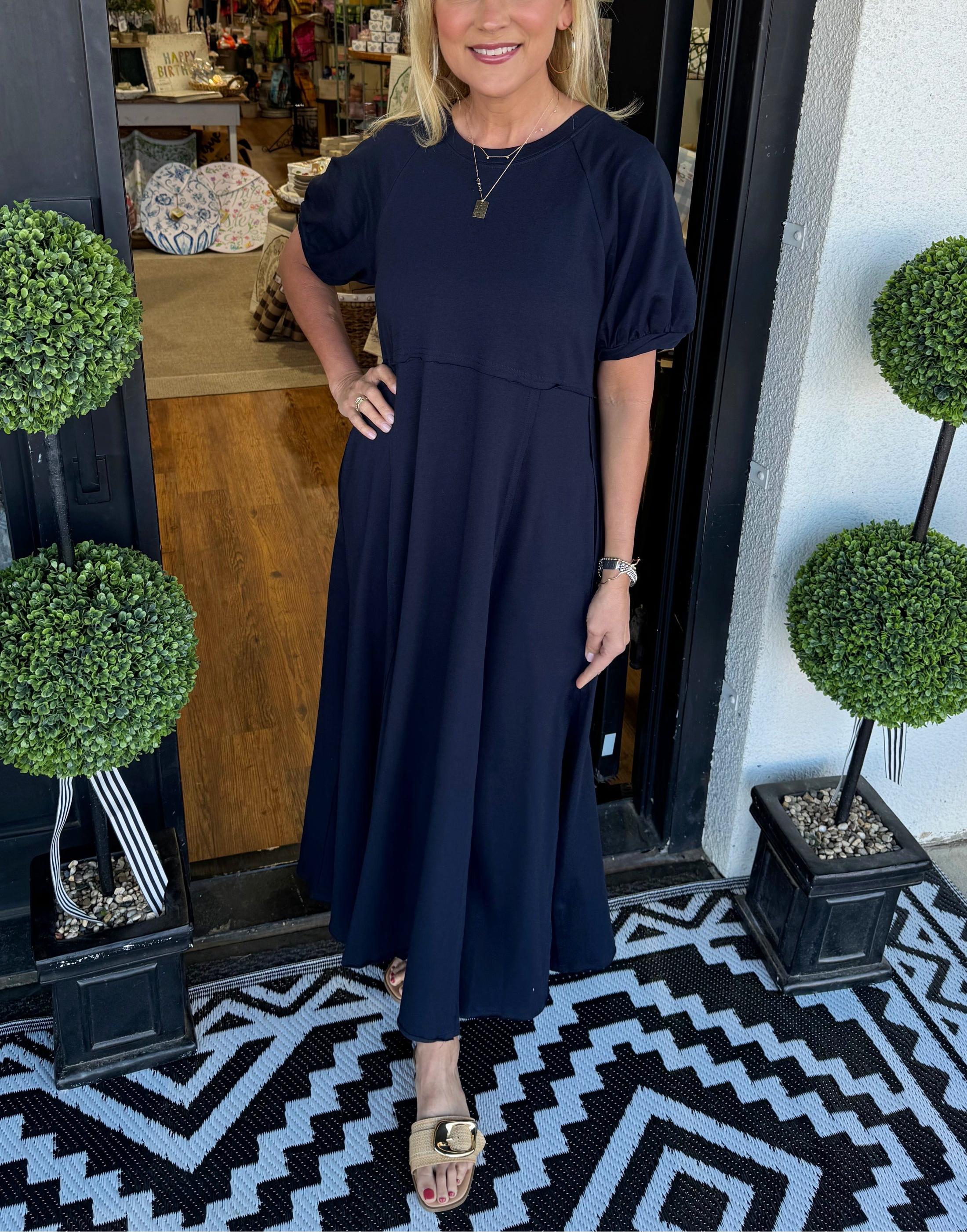 Holly | Chic Puff Sleeve Round Neck Maxi Dress