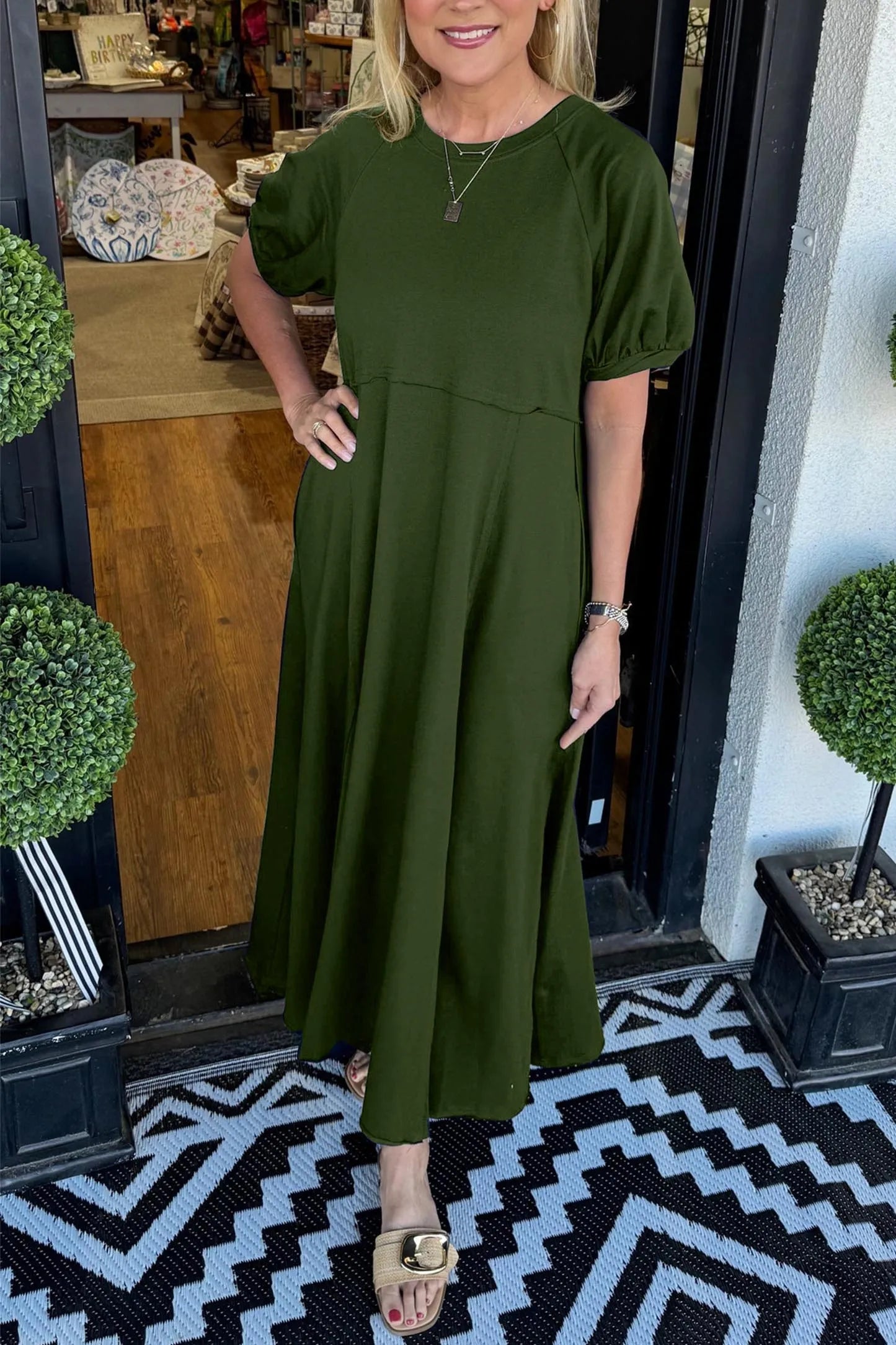 Holly | Chic Puff Sleeve Round Neck Maxi Dress