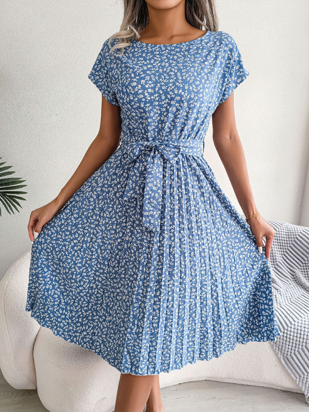 TARYN™ – Lightweight Vintage Floral Dress