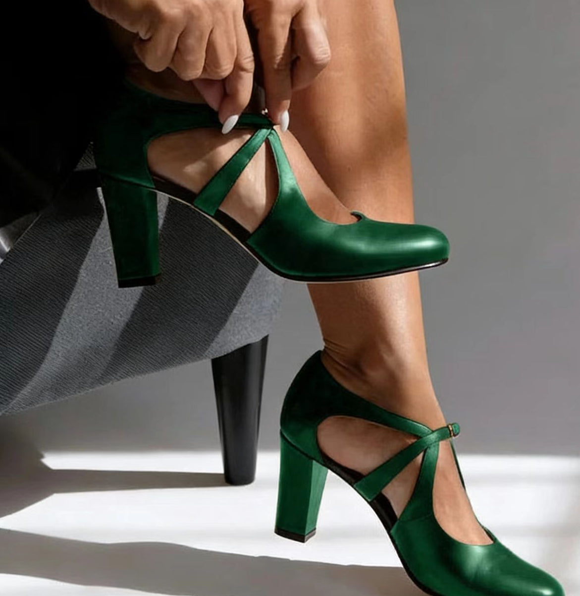 Olivia™ | Elegant Leather Comfort Heels