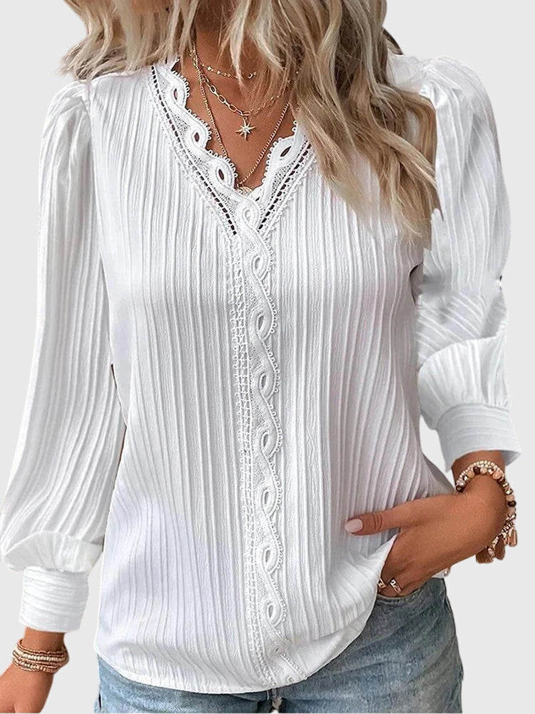 Robin | Elegant Pullover Blouse