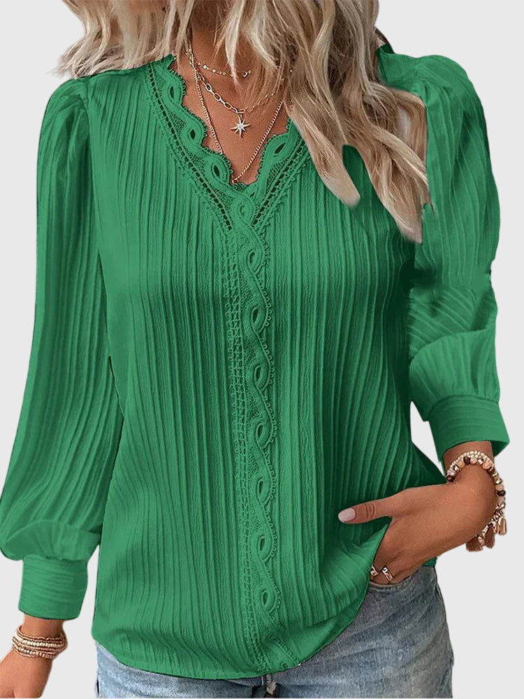 Robin | Elegant Pullover Blouse