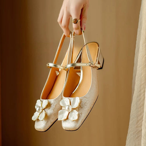 Annie | Eloise Elegant Pumps