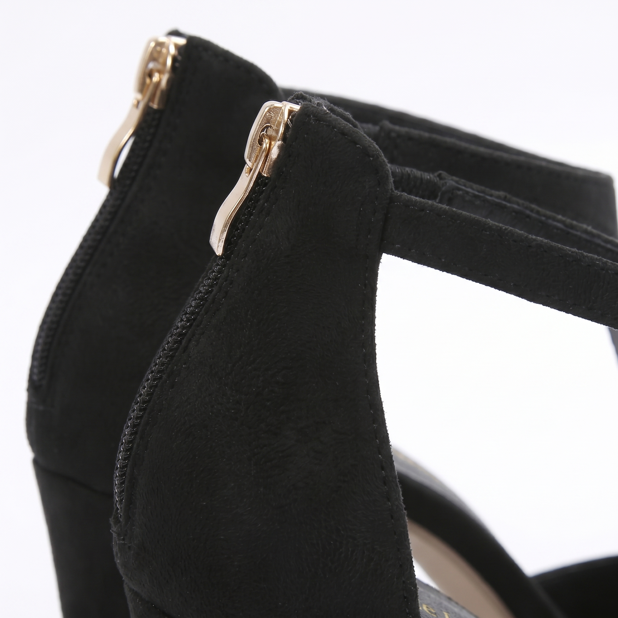 MARTA – Suede Heels